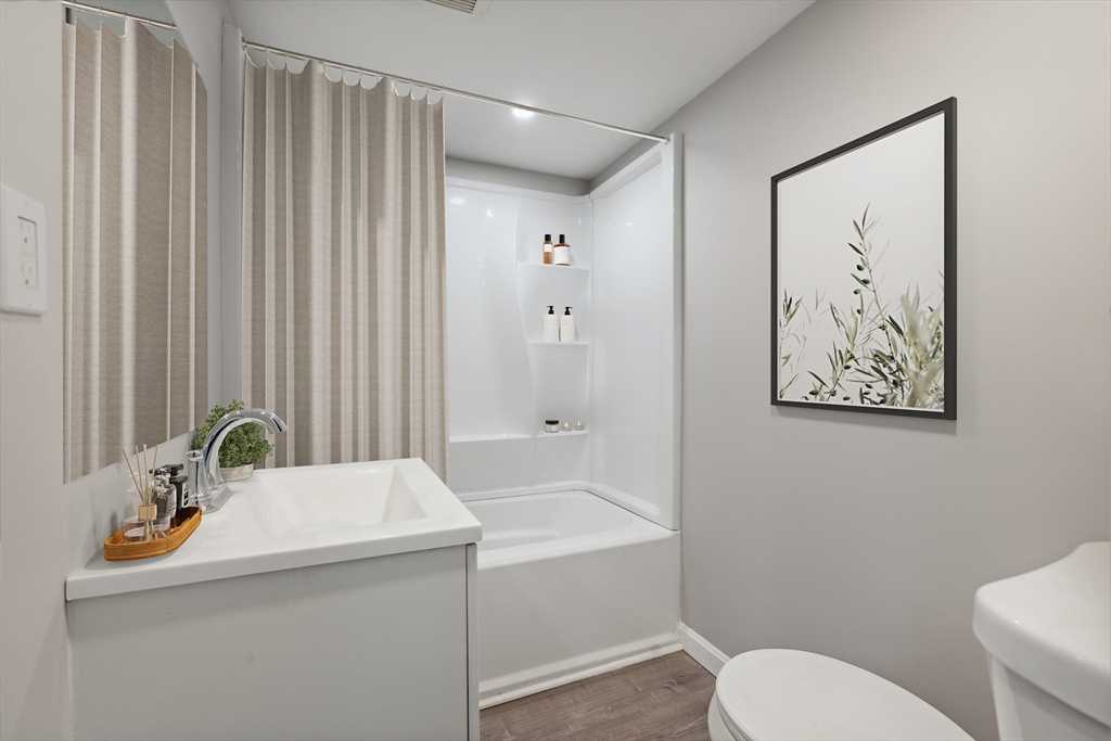 24 Leech Street Beverly, MA 01915 - Photo 8 of 15
