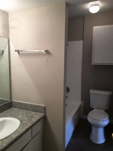 $850 | 5625 Antoine Drive, Unit 901, Houston, TX 77091