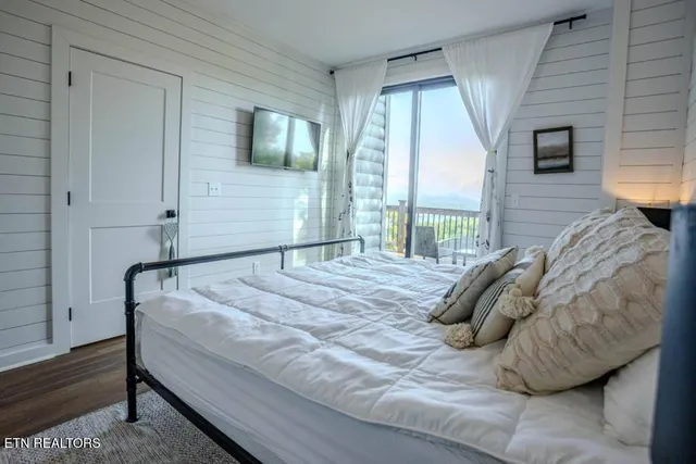 $625,000 | 1367 Lk Hvn Way, Sevierville, TN 37876