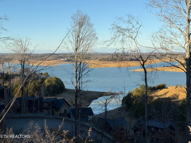 $625,000 | 1367 Lk Hvn Way, Sevierville, TN 37876