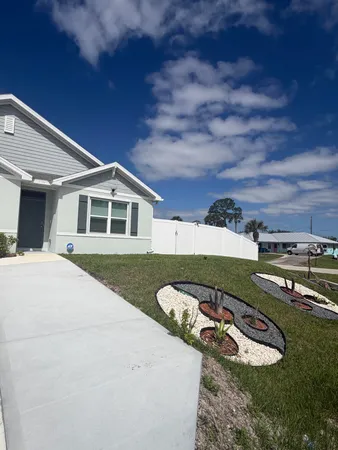 $2,500 | 2008 Olympia Avenue, Palm Bay, FL 32908