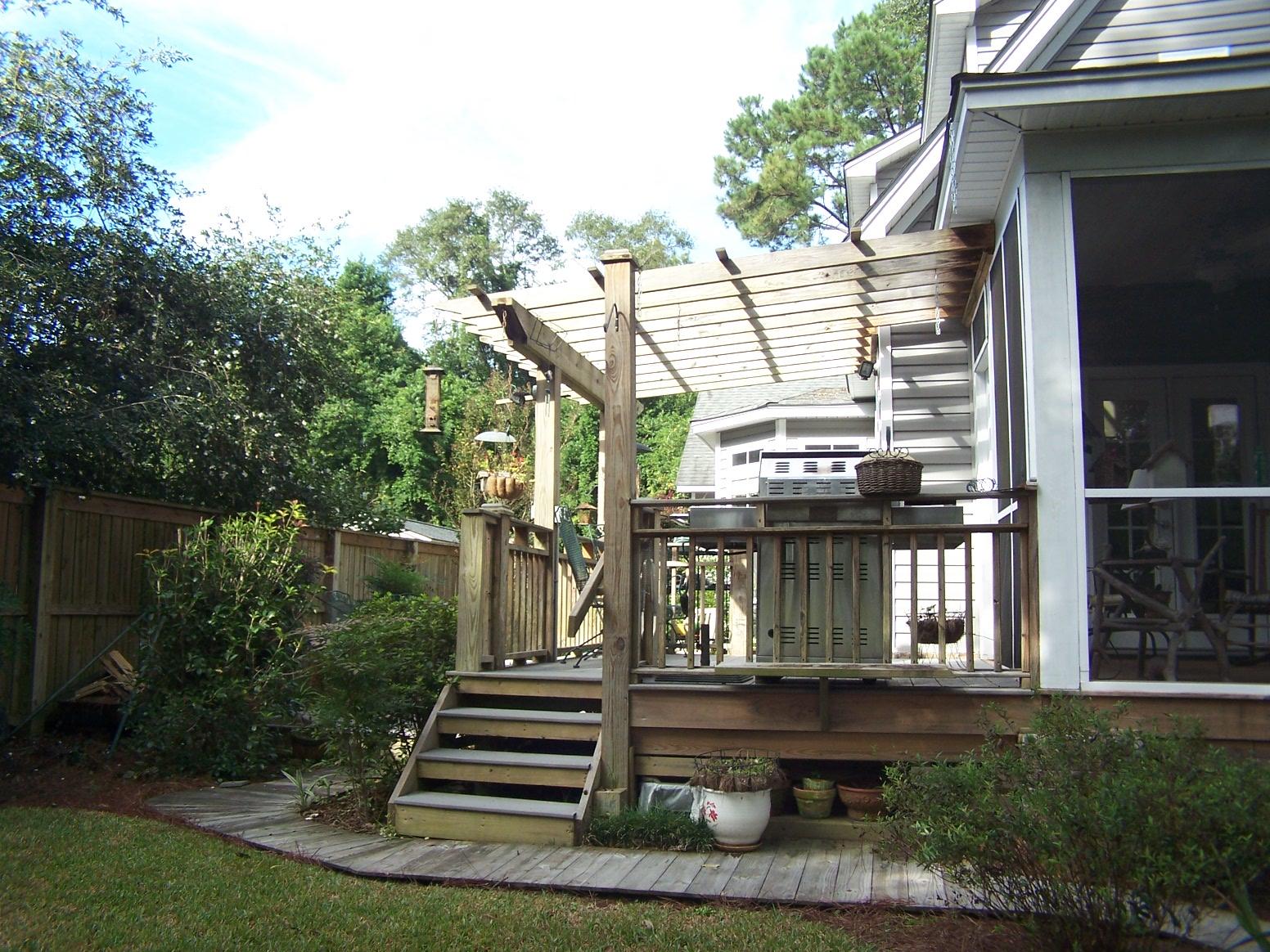 107 Tea Farm Road Summerville, SC 29483 - Photo 28 of 33 A deck for grilling