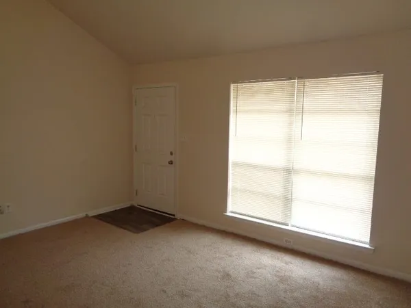 $900 | 701 Foster Drive, Unit 2, Conroe, TX 77301