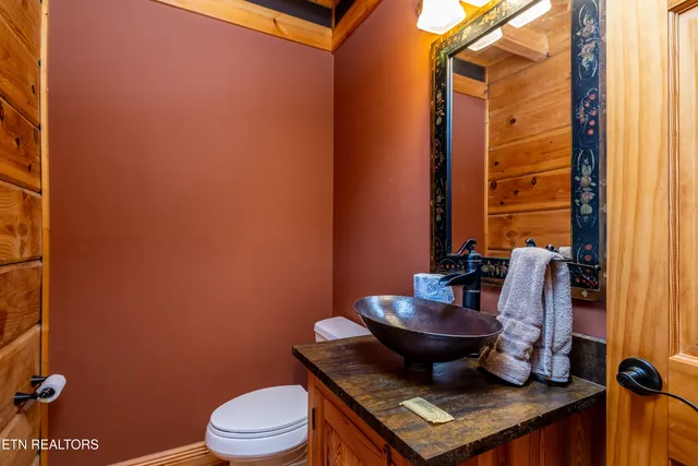 $844,900 | 7835 East Lamar Alexander Parkway, Townsend, TN 37882