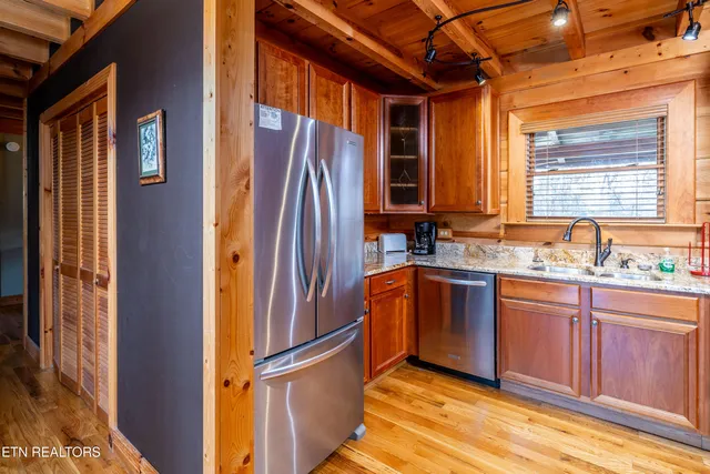 $844,900 | 7835 East Lamar Alexander Parkway, Townsend, TN 37882