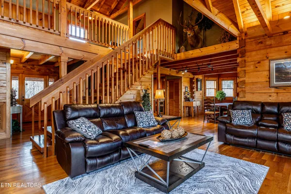 $844,900 | 7835 East Lamar Alexander Parkway, Townsend, TN 37882