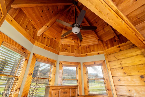 $844,900 | 7835 East Lamar Alexander Parkway, Townsend, TN 37882