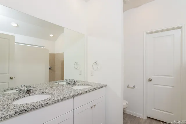 $1,820 | 6141 Treadle, New Braunfels, TX 78132