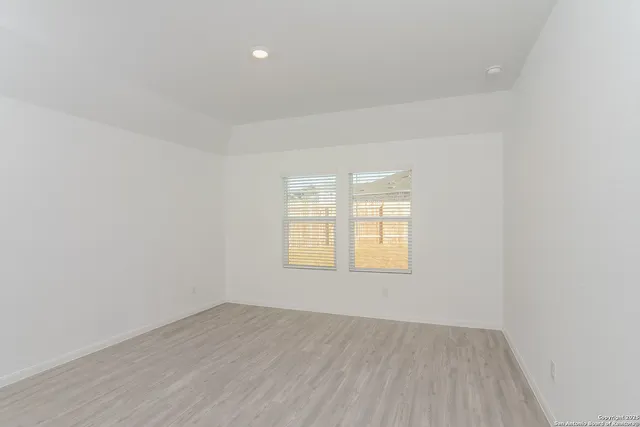 $1,820 | 6141 Treadle, New Braunfels, TX 78132