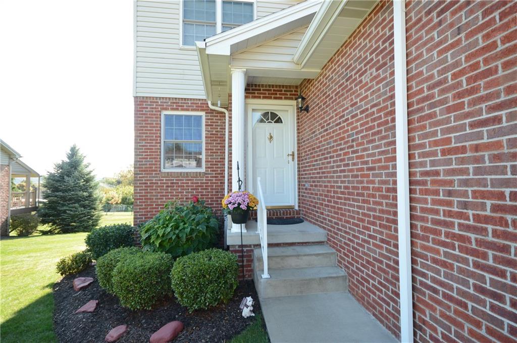 This home is located in the Orchard Ridge community. You cannot beat maintenance free living!