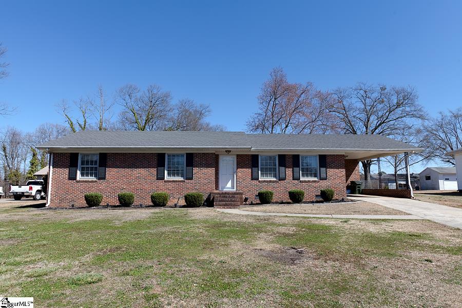 108 Roe Street Greer, SC 29651 - Photo 1 of 20 Gallery Image 1