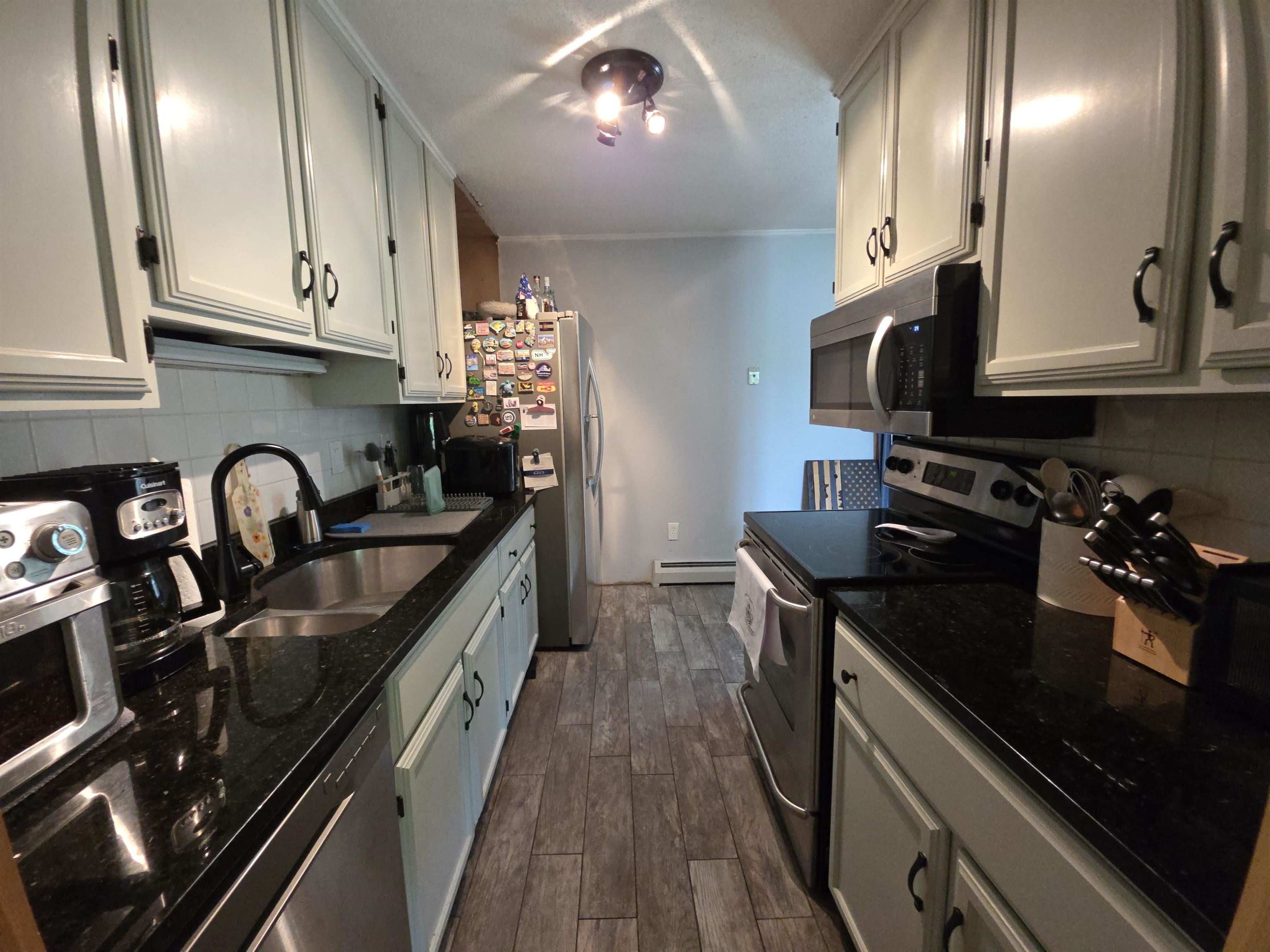 84 Hunter Street Springfield, VT 05156 - Photo 13 of 31