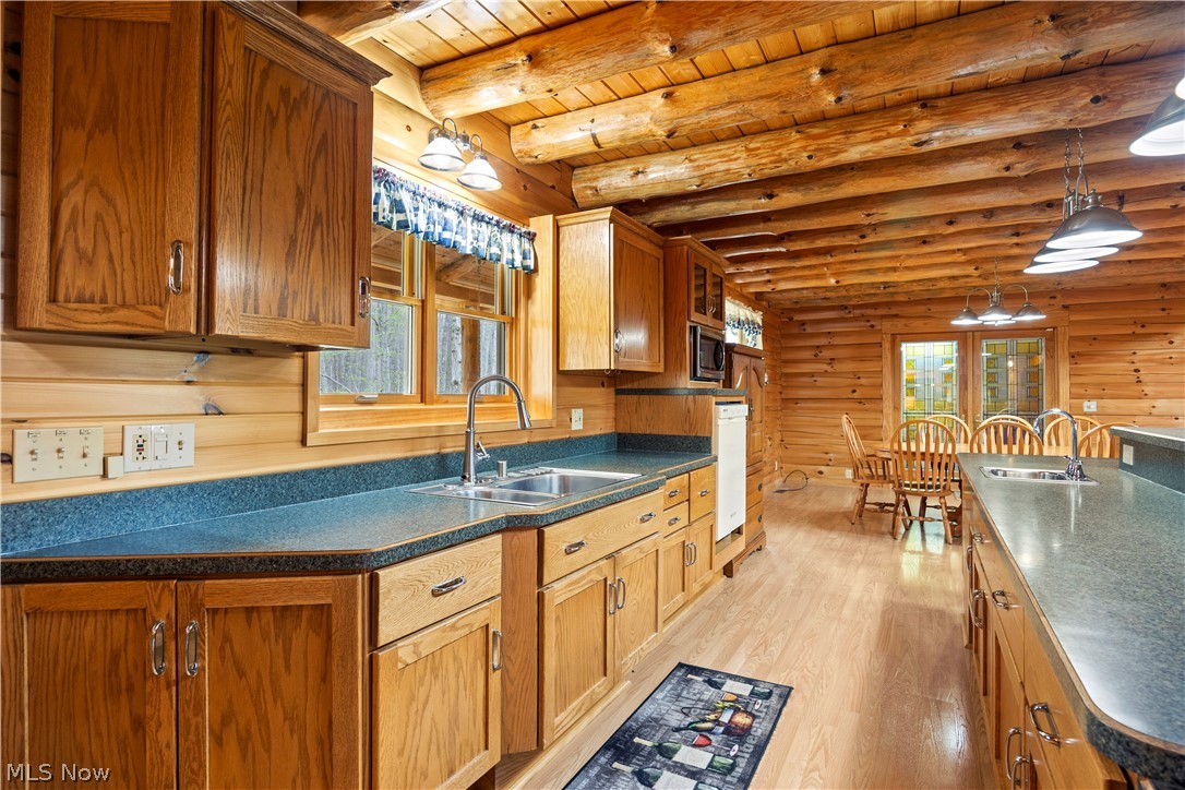 13719 Garfield Road Wakeman, OH 44889 - Photo 10 of 46