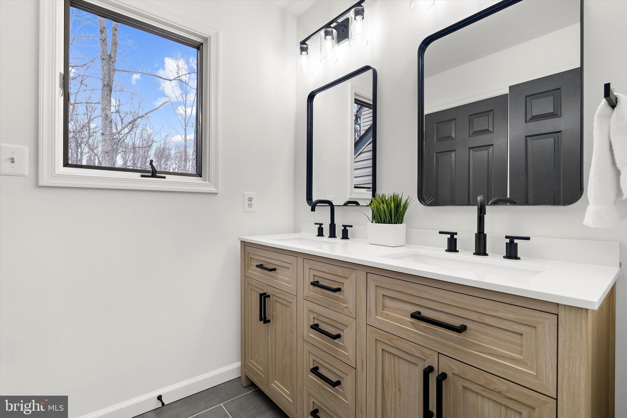 1439 Dicus Mill Road Severn, MD 21144 - Photo 45 of 91 2nd Floor B Hall Bath