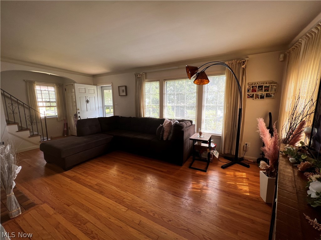 3937 Navahoe Road Cleveland Heights, OH 44121 - Photo 5 of 24 Gallery Image 5