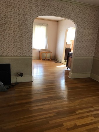 27 Longfellow Road Worcester, MA 01602 - Photo 11 of 25 Gallery Image 11