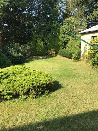 27 Longfellow Road Worcester, MA 01602 - Photo 5 of 25 Gallery Image 5