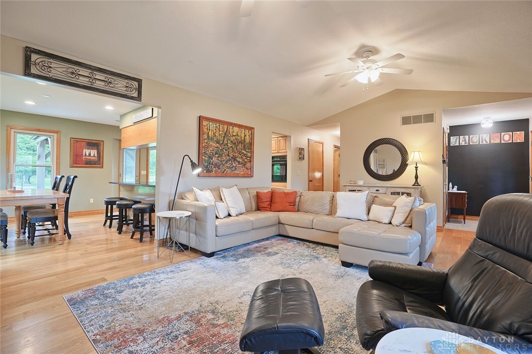 8610 Crossley Road Springboro, OH 45066 - Photo 16 of 64 Gallery Image 16