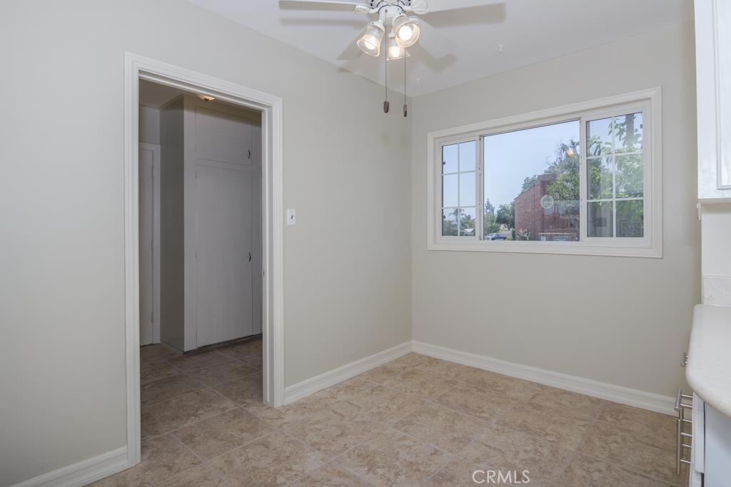 800 North Valencia Drive Colton, CA 92324 - Photo 11 of 31