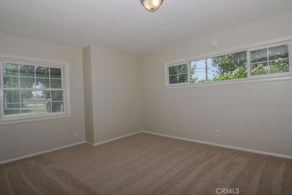 800 North Valencia Drive Colton, CA 92324 - Photo 19 of 31