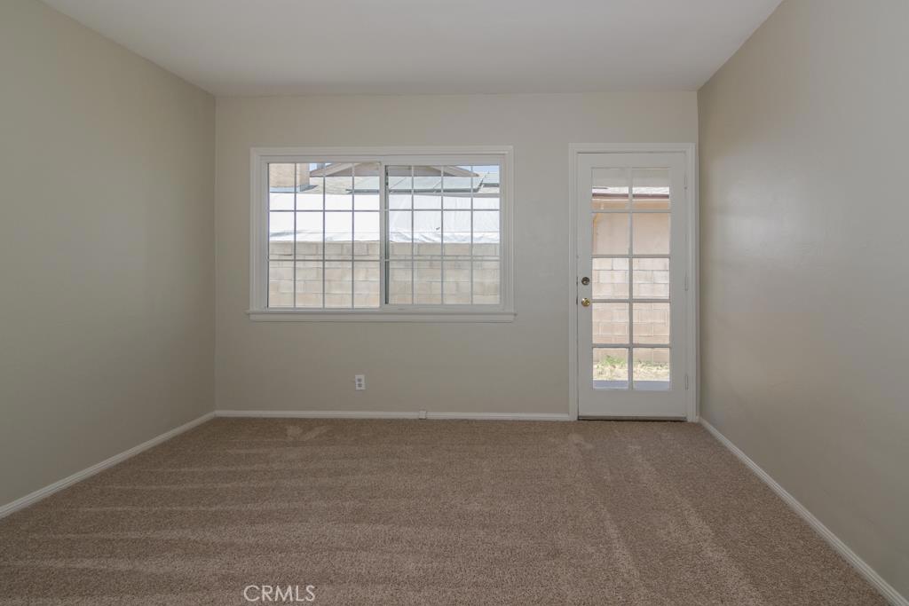 800 North Valencia Drive Colton, CA 92324 - Photo 24 of 31