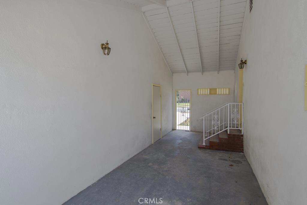 800 North Valencia Drive Colton, CA 92324 - Photo 27 of 31