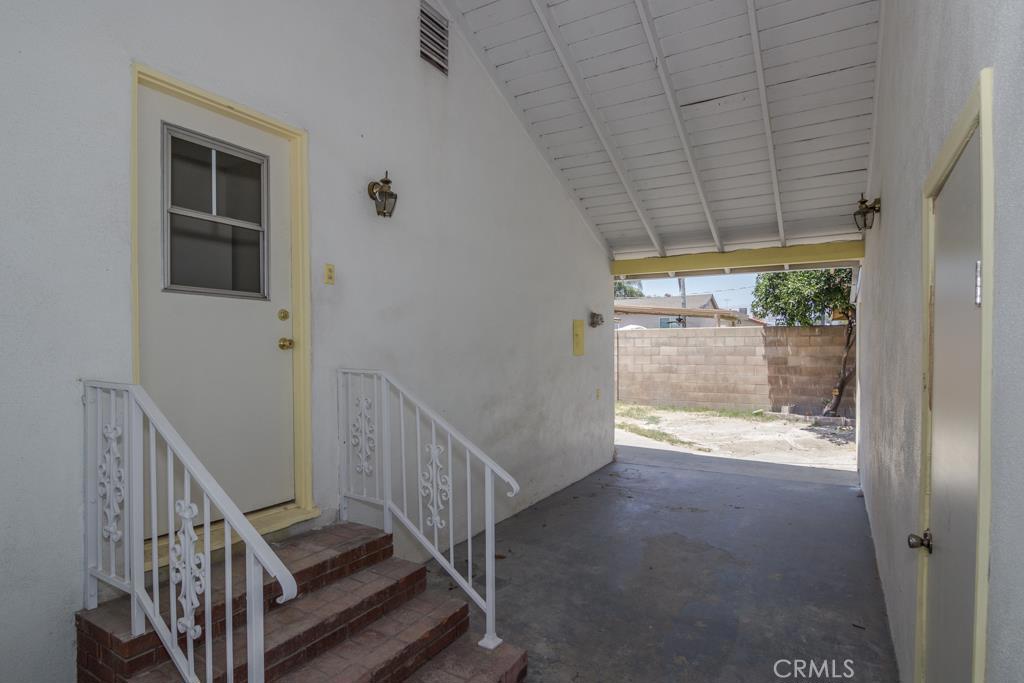 800 North Valencia Drive Colton, CA 92324 - Photo 28 of 31