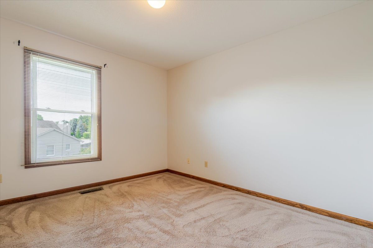 5 Chiswick Circle Bloomington, IL 61704 - Photo 34 of 45