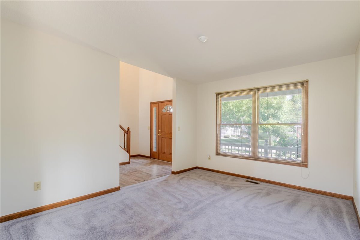 5 Chiswick Circle Bloomington, IL 61704 - Photo 7 of 45