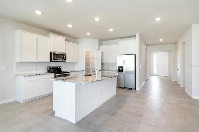 $2,850 | 604 160th Street East, Bradenton, FL 34212