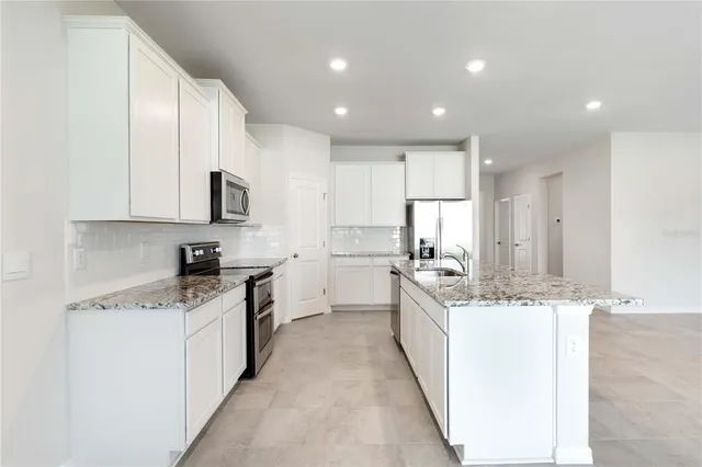 $2,850 | 604 160th Street East, Bradenton, FL 34212