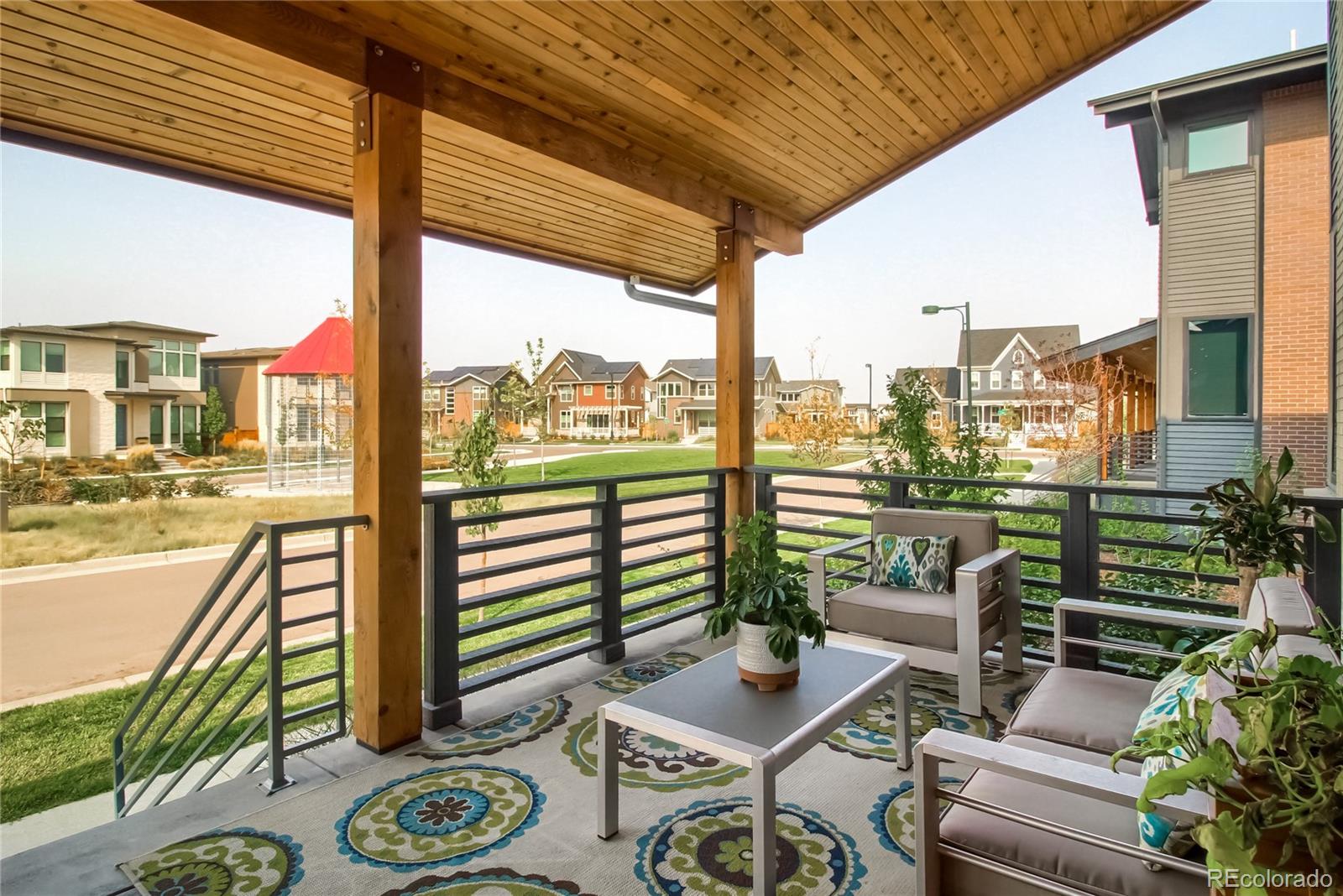 9372 59th S Drive Denver, CO 80238 - Photo 3 of 40