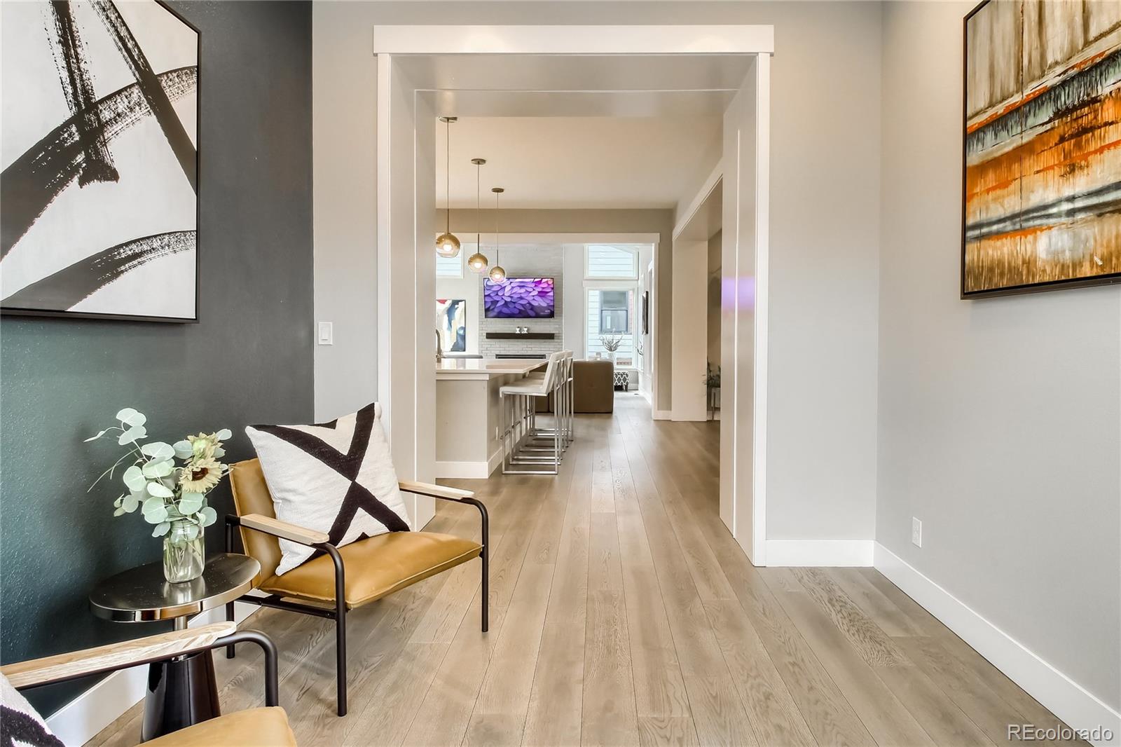 9372 59th S Drive Denver, CO 80238 - Photo 4 of 40