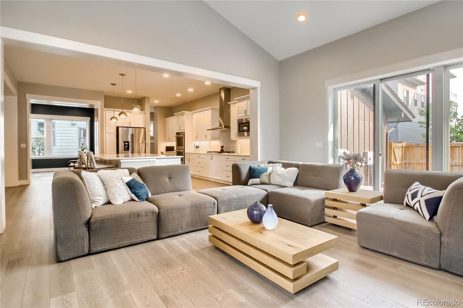 9372 59th S Drive Denver, CO 80238 - Photo 6 of 40