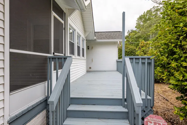 a view of entryway with staircase