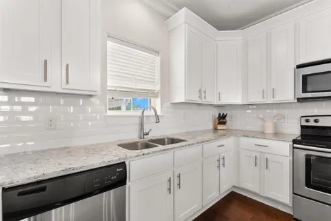 $194,900 | 1220 Pithon Street, Unit 16, Lake Charles, LA 70601