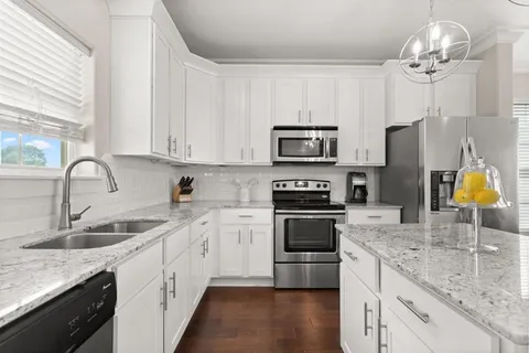 $194,900 | 1220 Pithon Street, Unit 16, Lake Charles, LA 70601