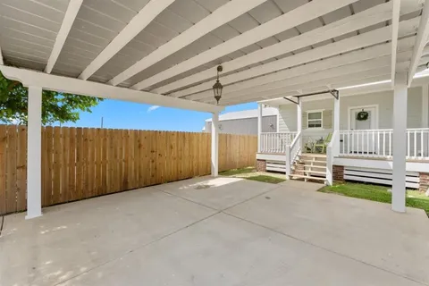 $194,900 | 1220 Pithon Street, Unit 16, Lake Charles, LA 70601