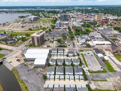 $194,900 | 1220 Pithon Street, Unit 16, Lake Charles, LA 70601