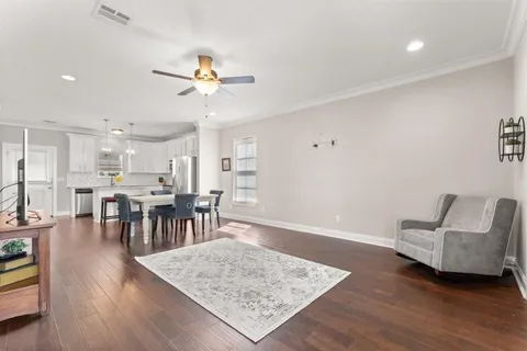 $194,900 | 1220 Pithon Street, Unit 16, Lake Charles, LA 70601