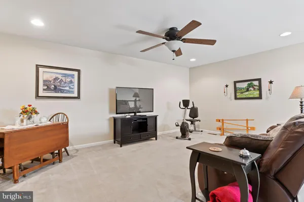$409,900 | 6332 Mercury Drive, Mechanicsburg, PA 17050