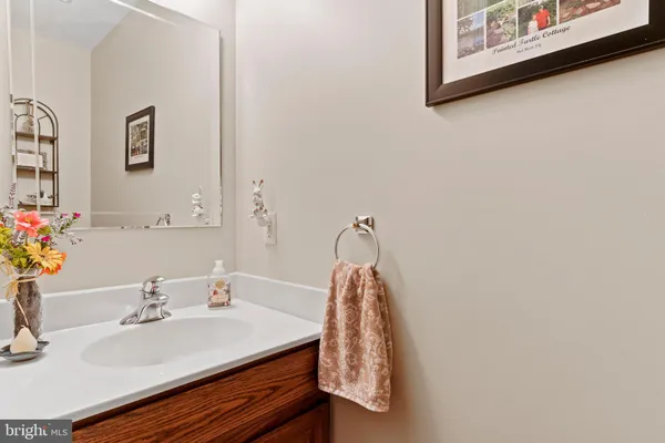 $409,900 | 6332 Mercury Drive, Mechanicsburg, PA 17050