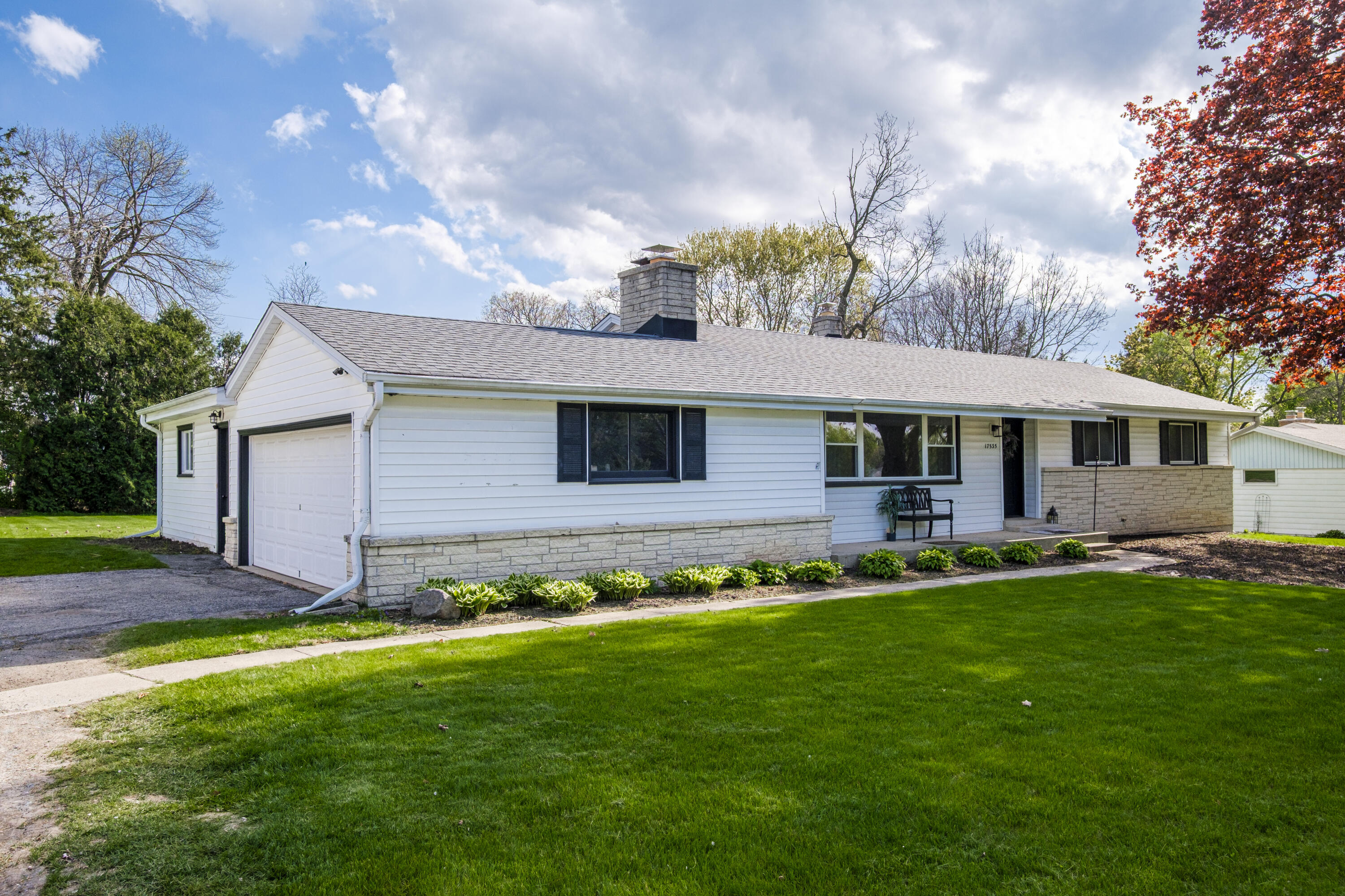 17535 Azure Lane Brookfield, WI 53045 - Photo 2 of 32 Front of House