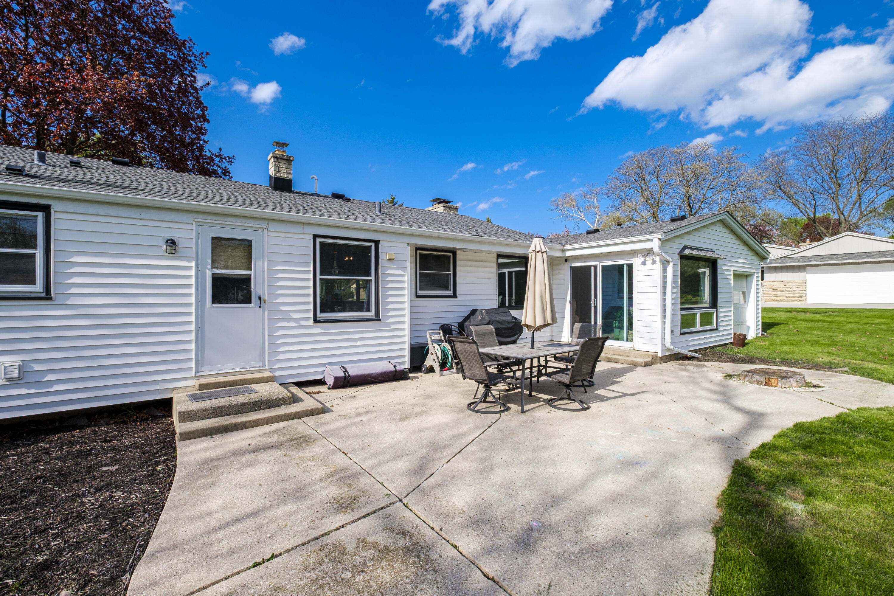 17535 Azure Lane Brookfield, WI 53045 - Photo 30 of 32 Patio