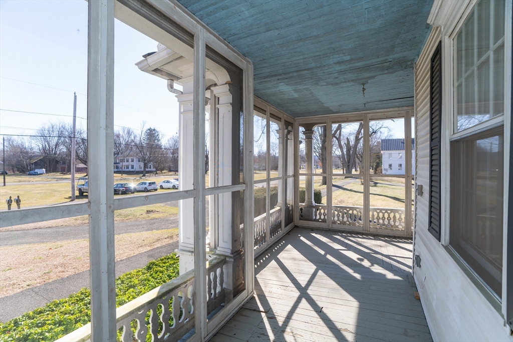25 West Street Hadley, MA 01035 - Photo 6 of 42 Gallery Image 6