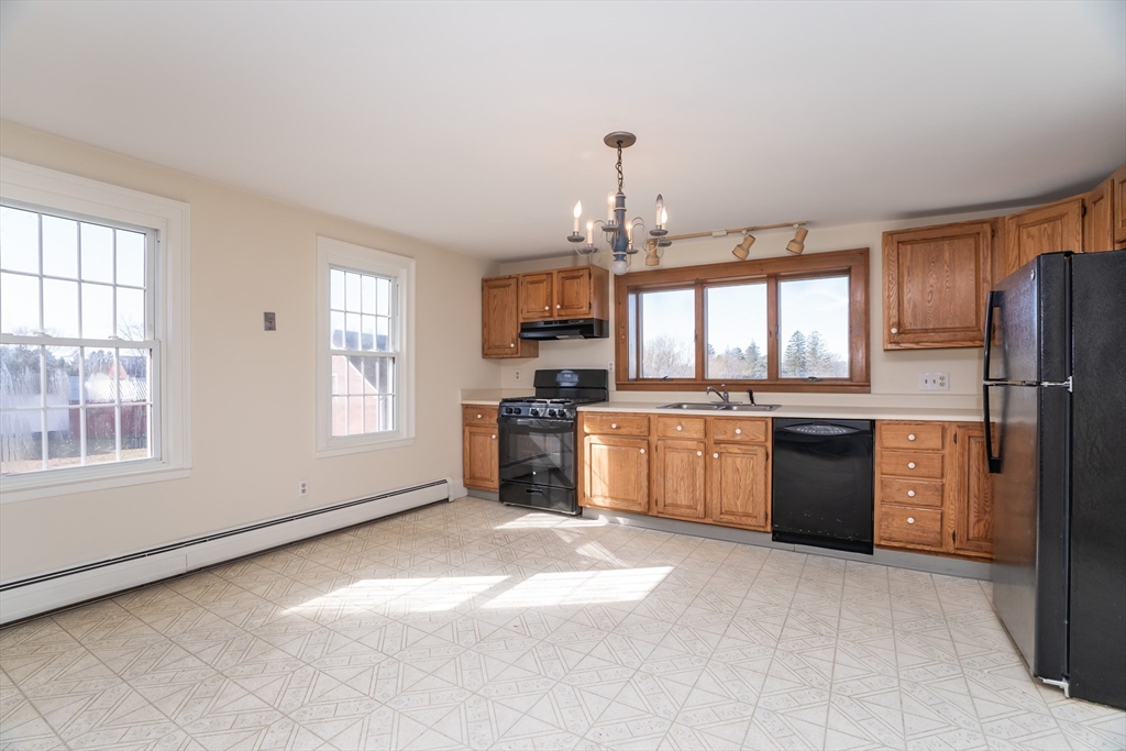25 West Street Hadley, MA 01035 - Photo 8 of 42 Gallery Image 8