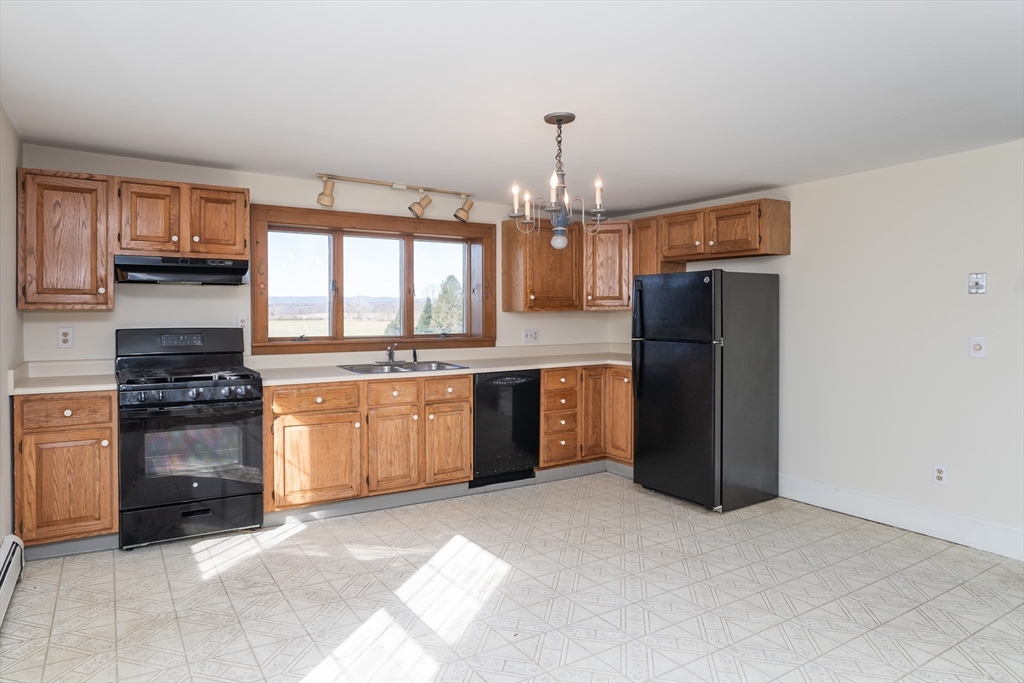 25 West Street Hadley, MA 01035 - Photo 9 of 42 Gallery Image 9