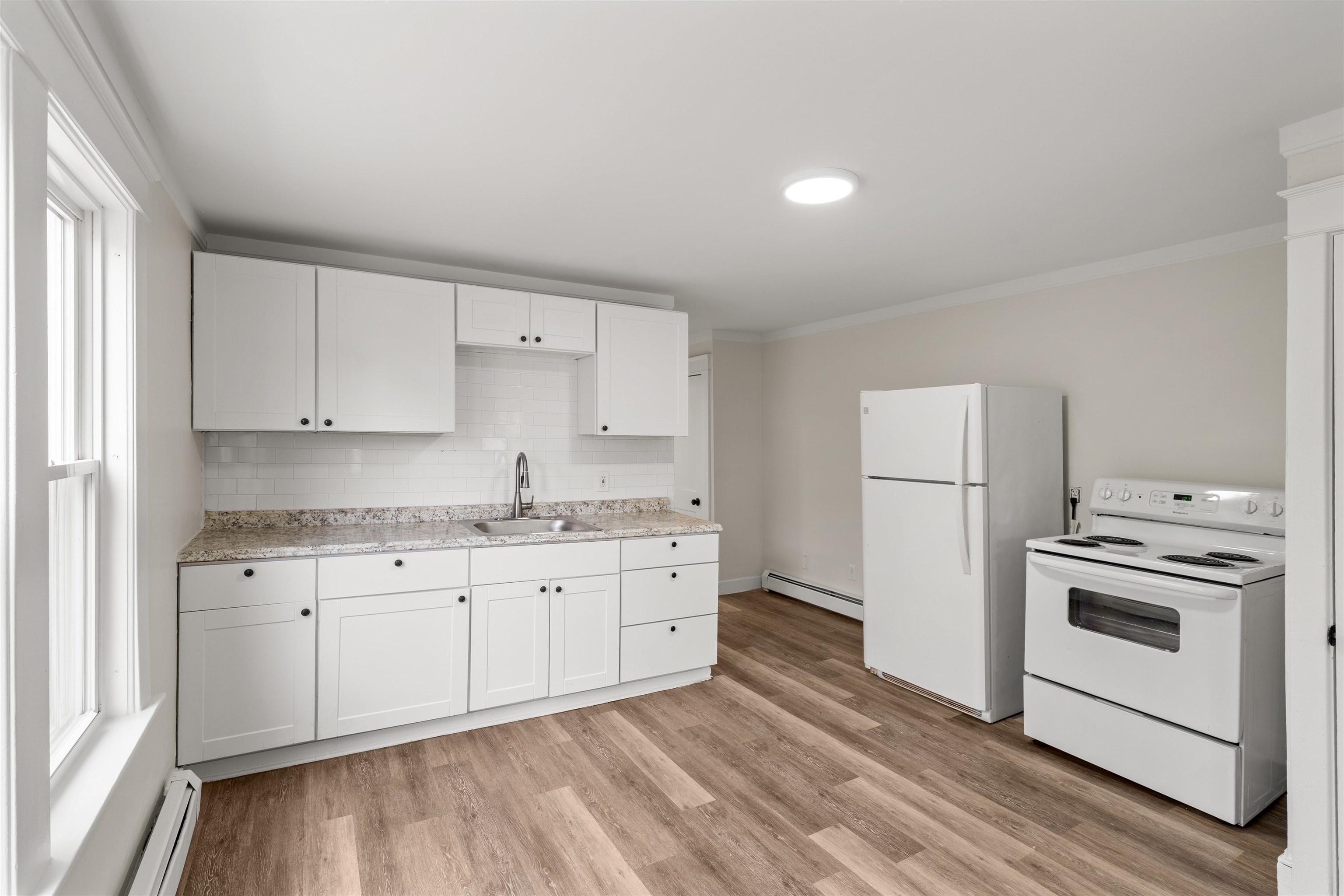 156 North Main Street Rochester, NH 03867 - Photo 4 of 53 Gallery Image 4