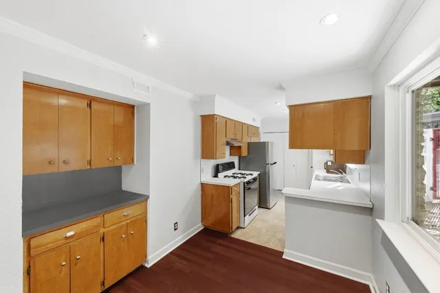 $914,000 | 6210 Shadow Valley Drive, Austin, TX 78731