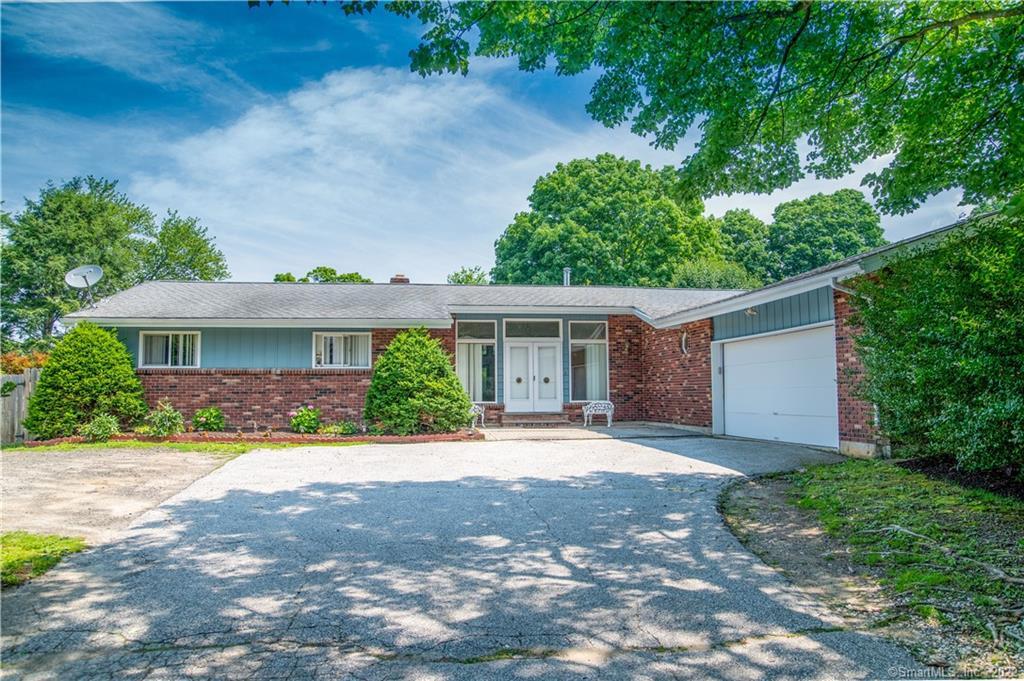 11 Topfield Road Danbury, CT 06811 - Photo 1 of 1 Spacious California Style Ranch